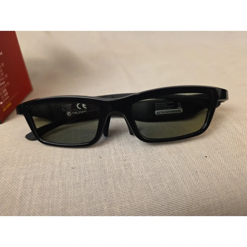 New/Open Box LG 3D Glasses AG S350 for LG Plasma 3D TV
